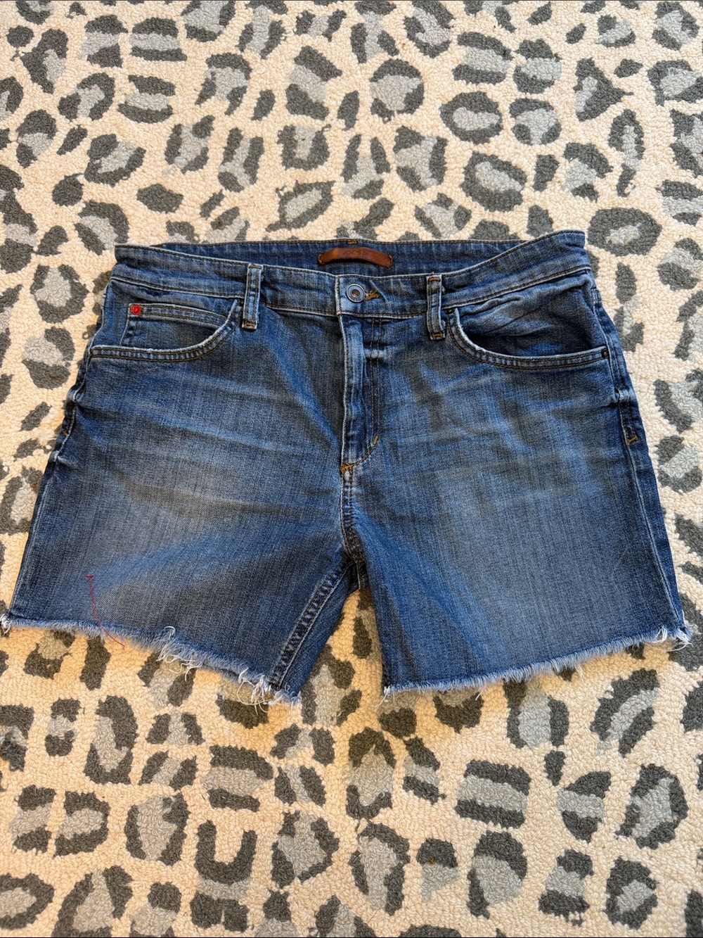 Joe's Jeans Ex-Lover Short Loose Boyfriend size 30